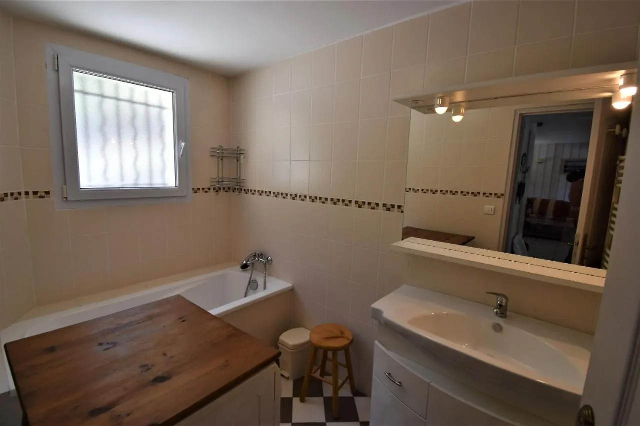 Holiday home Vaujanylocations - Roches Grandes 47 Villa France